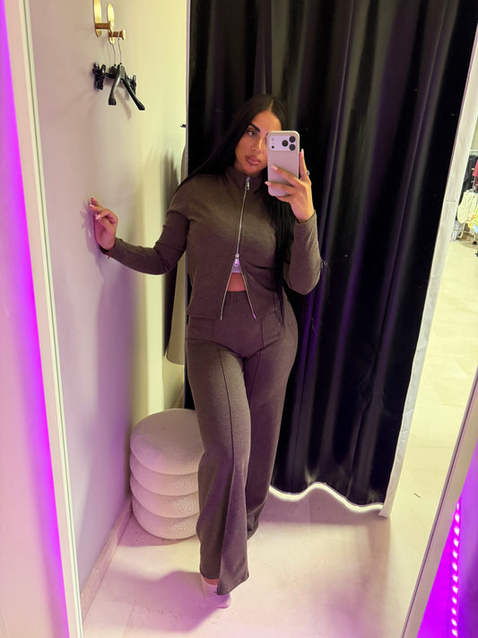 Conjunto Ainoa