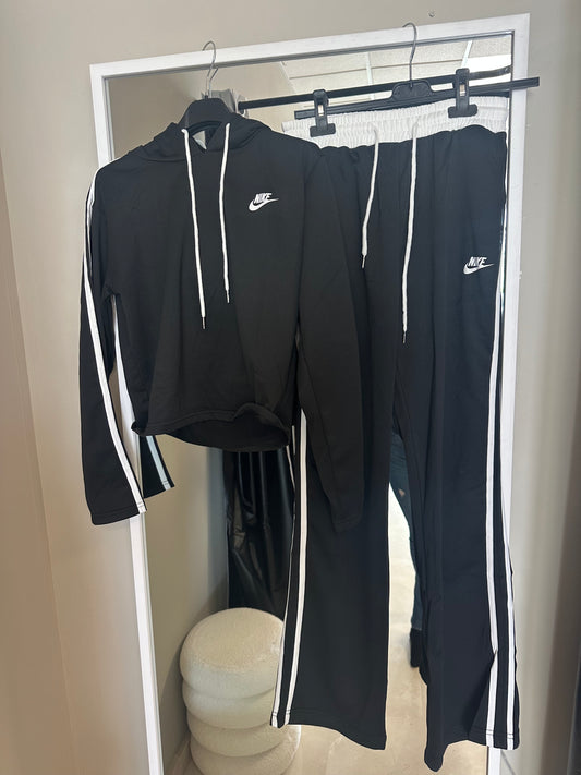 Chandal Nike raya