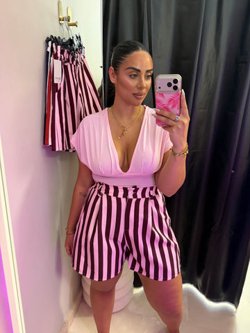Pantalón corto raya