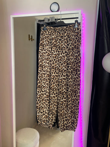 Pantalon leopardo