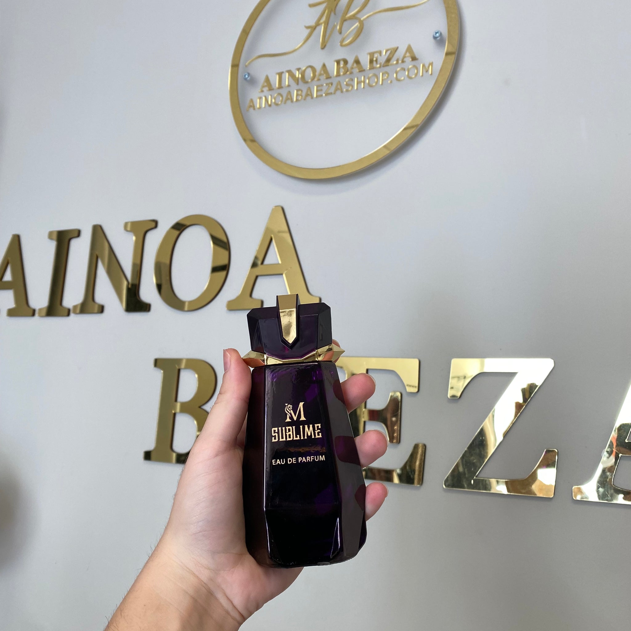 Perfume alien