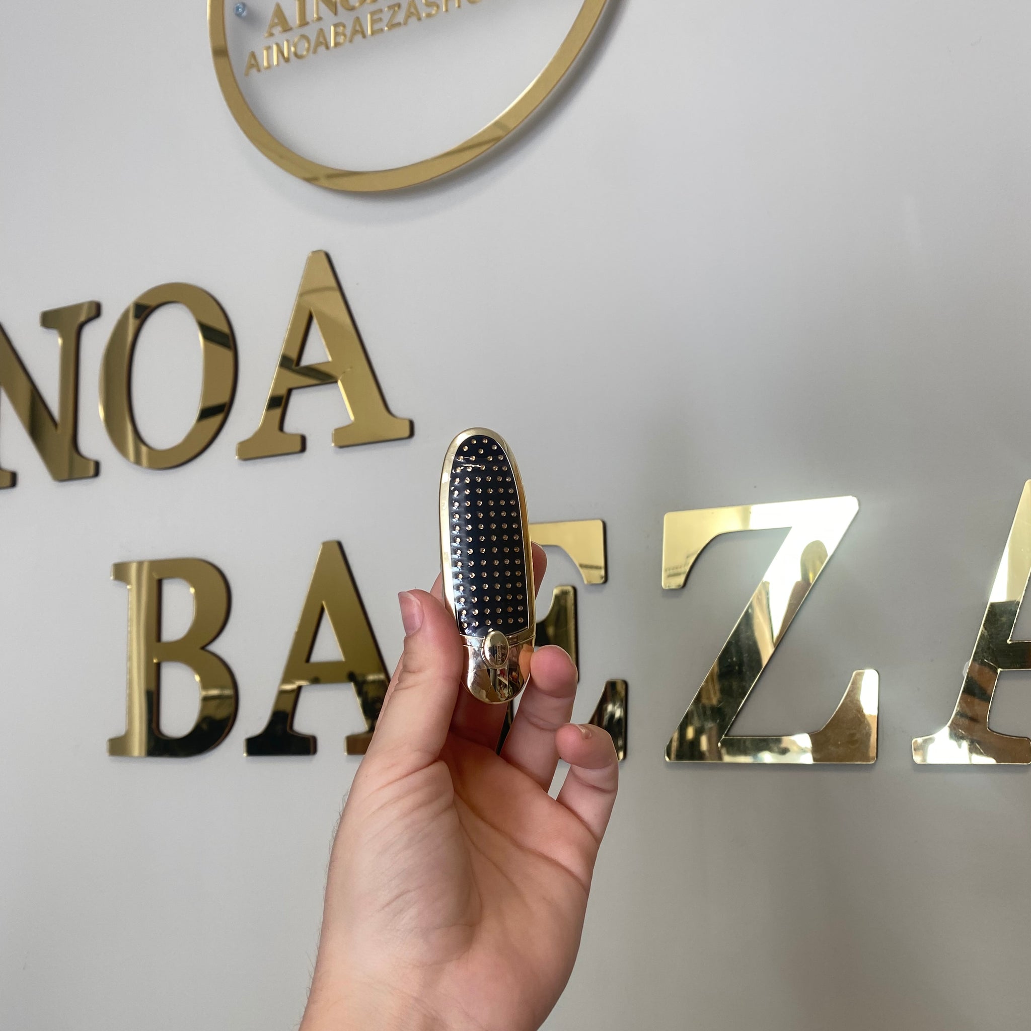 Pintalabios/sorpresa