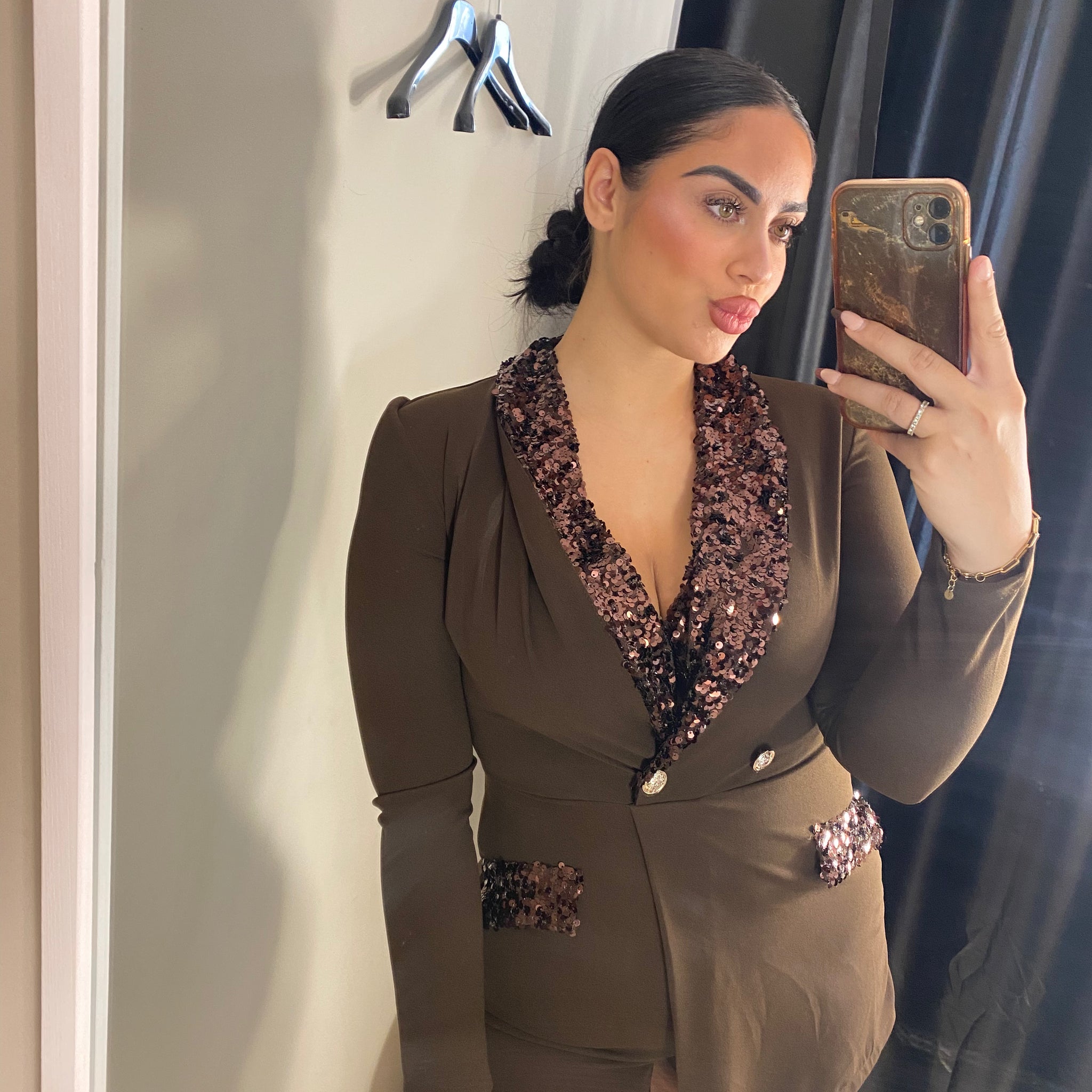 Mono smoking lentejuelas